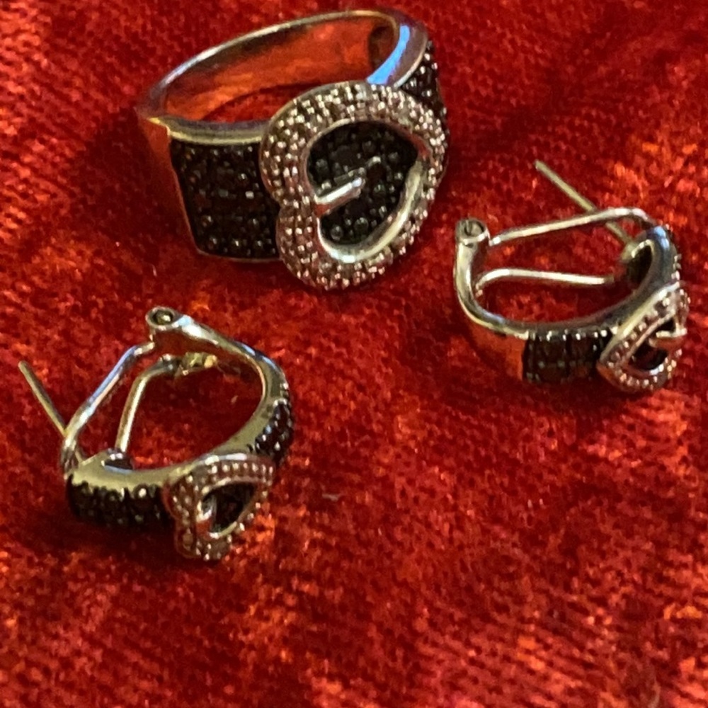 Black & White Dia. SS Heart Buckle Ring + earrings